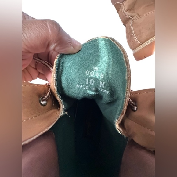 Eddie Bauer Women's Tan Boots Size 10 - Picture 5 of 10